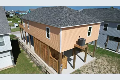 865 Palmetto Drive, Crystal Beach, TX 77650 - Photo 15