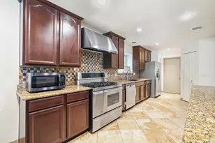 14015 Susan Ct, Sugar Land, TX 77498 - Photo 3