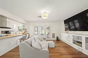 5618 Cerritos Dr, Houston, TX 77035 - Photo 7