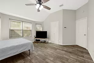 8607 Wood Drift Ct, La Porte, TX 77571 - Photo 15