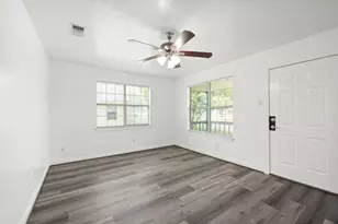 1935 1st St, Hempstead, TX 77445 - Photo 5