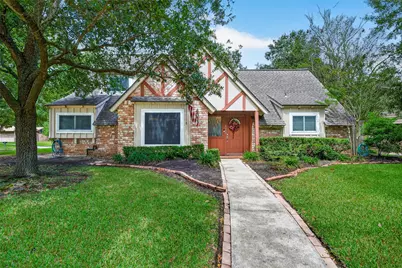 4027 Shady Springs Drive, Seabrook, TX 77586 - Photo 1