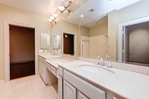 1616 Fountain View Dr, Houston, TX 77057 - Photo 27