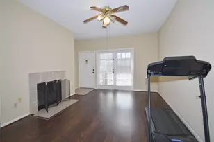 8055 Cambridge St, Houston, TX 77054 - Photo 9