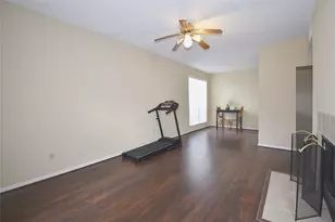 8055 Cambridge St, Houston, TX 77054 - Photo 5