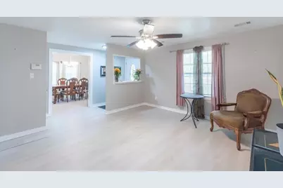 2118 Rolling Hills Road, Conroe, TX 77303 - Photo 13