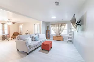 2118 Rolling Hills Rd, Conroe, TX 77303 - Photo 5