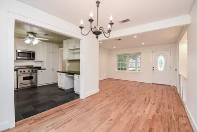 2210 Gardenia Drive, Houston, TX 77018 - Photo 7