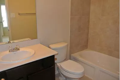 1742 Parkside Shores Lane, Crosby, TX 77532 - Photo 9