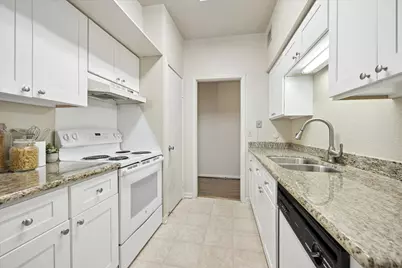 2400 N Braeswood Boulevard #301, Houston, TX 77030 - Photo 9