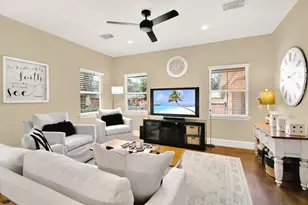 12102 Oak Bluff Dr, Houston, TX 77070 - Photo 17
