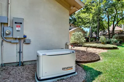 12102 Oak Bluff Drive, Houston, TX 77070 - Photo 41