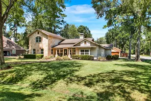 12102 Oak Bluff Dr, Houston, TX 77070 - Photo 5