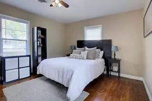 1010 Bay Oaks Rd, Houston, TX 77008 - Photo 11