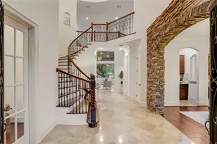 702 Piedmont St, Sugar Land, TX 77478 - Photo 9