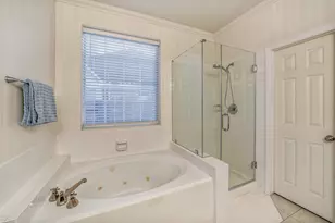 6702 Springcrest Dr, Sugar Land, TX 77479 - Photo 17
