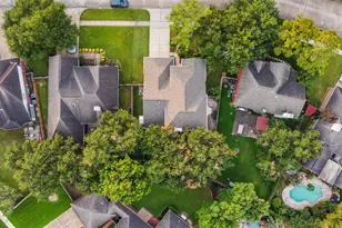 6702 Springcrest Dr, Sugar Land, TX 77479 - Photo 23