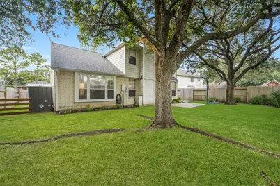 6702 Springcrest Drive, Sugar Land, TX 77479 - Photo 27