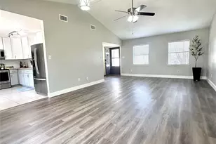 627 Stonewall Dr, Richmond, TX 77469 - Photo 5