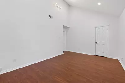 724 Country Place Drive #E, Houston, TX 77079 - Photo 35