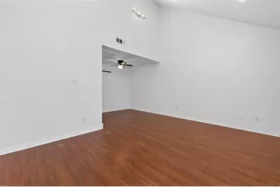 724 Country Place Drive #E, Houston, TX 77079 - Photo 27