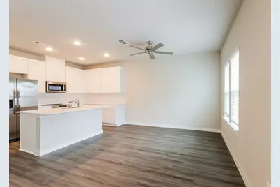 373 N Centro Circle, Shenandoah, TX 77385 - Photo 7