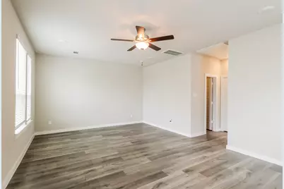 373 N Centro Circle, Shenandoah, TX 77385 - Photo 11
