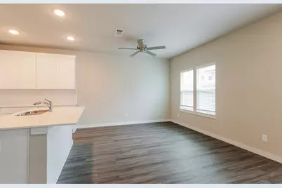 373 N Centro Circle, Shenandoah, TX 77385 - Photo 5