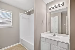 6002 Sandy Creek Dr, Baytown, TX 77523 - Photo 25