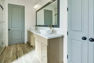 643 Chuckwagon Trail, Angleton, TX 77515 - Photo 21