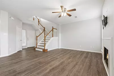 59 N Avonlea Circle, The Woodlands, TX 77382 - Photo 9