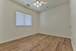6 Millsap, The Woodlands, TX 77382 - Photo 25