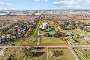 10431 N P St, La Porte, TX 77571 - Photo 1