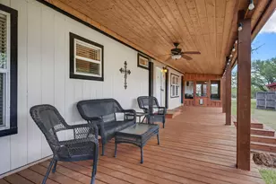 412 Leaning Oak Ln, Somerville, TX 77879 - Photo 3