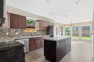 11727 Gardenglen Dr, Houston, TX 77070 - Photo 11