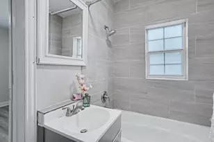 2523 7th Ave N, Texas City, TX 77590 - Photo 15