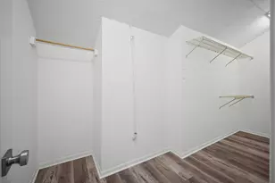 2425 Holly Hall St, Houston, TX 77054 - Photo 17