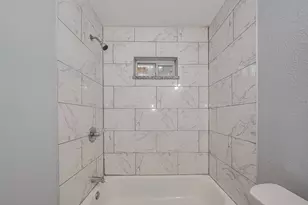 4906 Larkspur St, Houston, TX 77033 - Photo 13