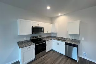 2520 18th St, Hempstead, TX 77445 - Photo 11