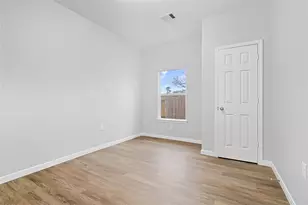 19210 Akin Dr, Crosby, TX 77532 - Photo 11