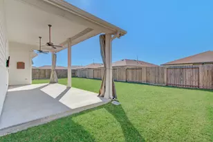 610 Rain Cloud Dr, Baytown, TX 77523 - Photo 37