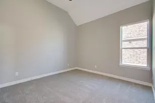 610 Rain Cloud Dr, Baytown, TX 77523 - Photo 9