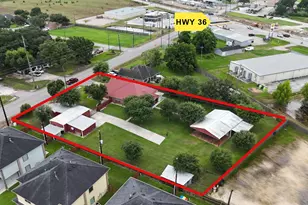 2610 School St, Needville, TX 77461 - Photo 3