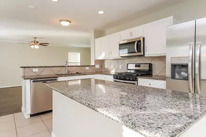 12919 Belmont Legend Court, Houston, TX 77047 - Photo 9