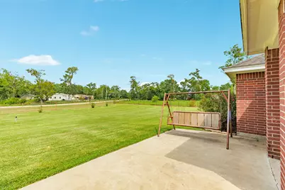 130 Pin Oak Drive, Angleton, TX 77515 - Photo 9