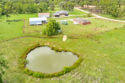 130 Pin Oak Drive, Angleton, TX 77515 - Photo 17
