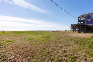 981 Marjorie, Gilchrist, TX 77617 - Photo 1