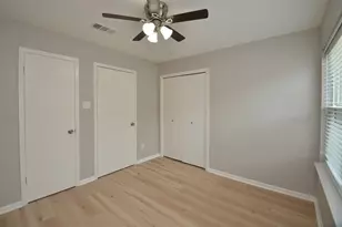 76 W Park West Dr, Houston, TX 77072 - Photo 27