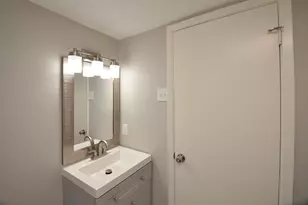 76 W Park West Dr, Houston, TX 77072 - Photo 11