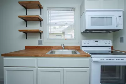 505 E 32nd Street #3, Houston, TX 77018 - Photo 9